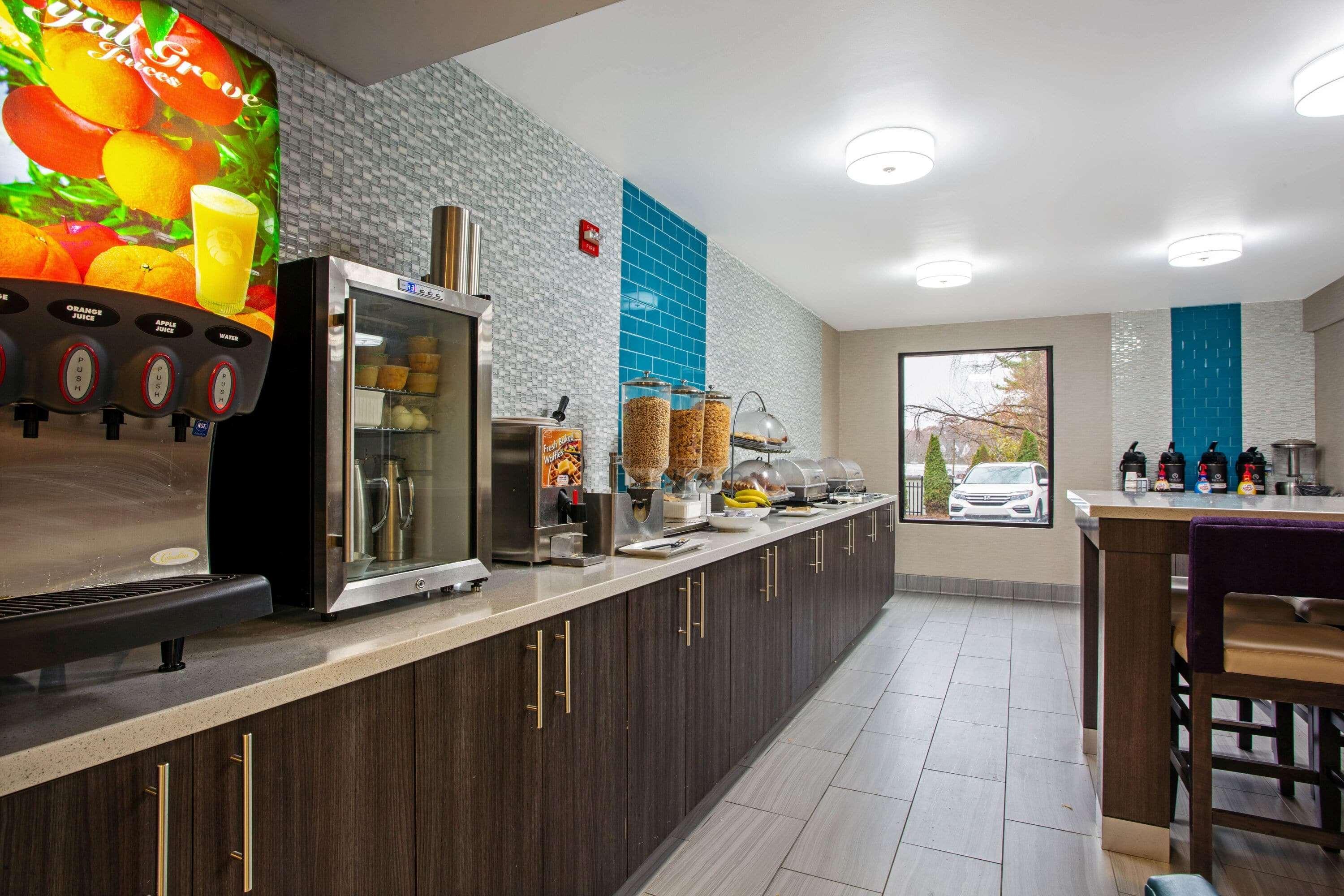 La Quinta Inn By Wyndham Radford Ngoại thất bức ảnh