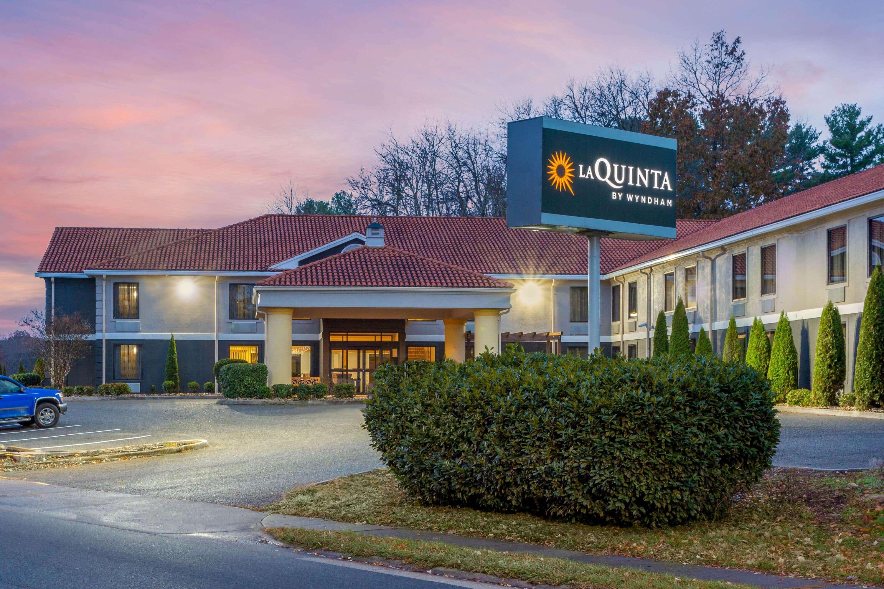 La Quinta Inn By Wyndham Radford Ngoại thất bức ảnh