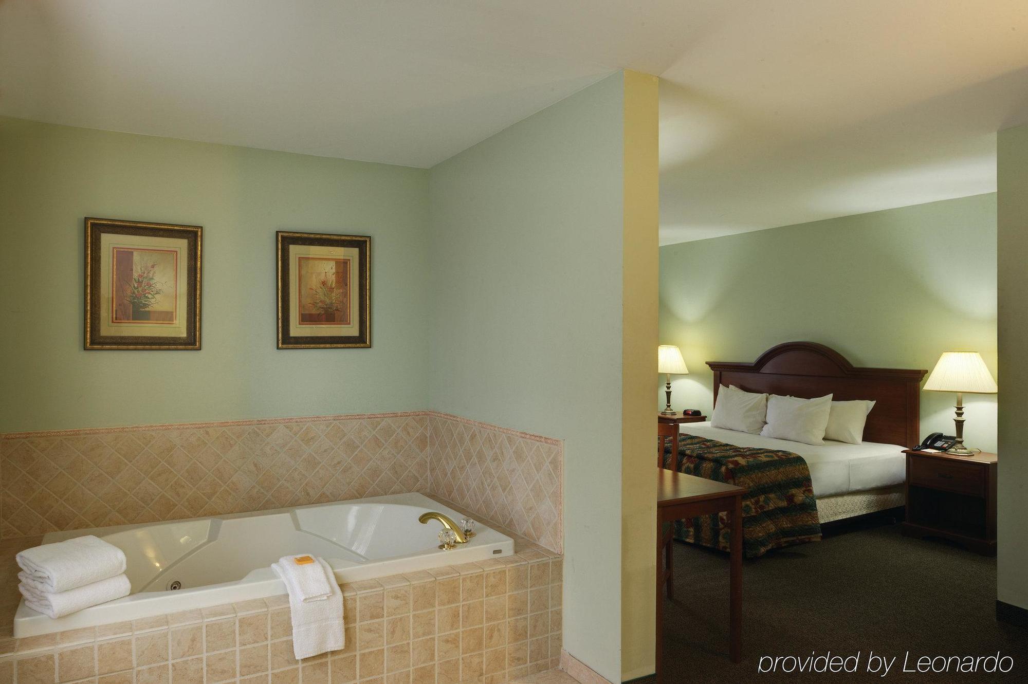 La Quinta Inn By Wyndham Radford Ngoại thất bức ảnh