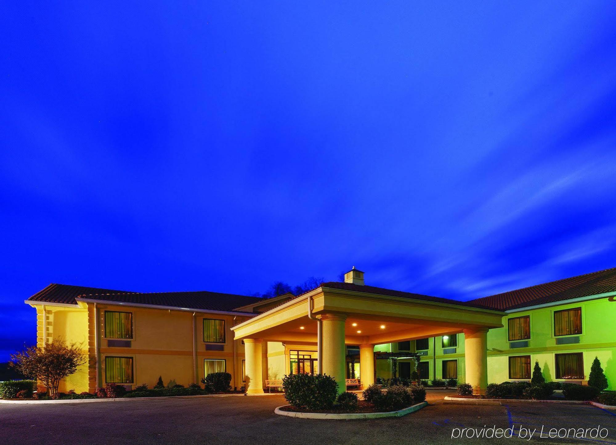La Quinta Inn By Wyndham Radford Ngoại thất bức ảnh
