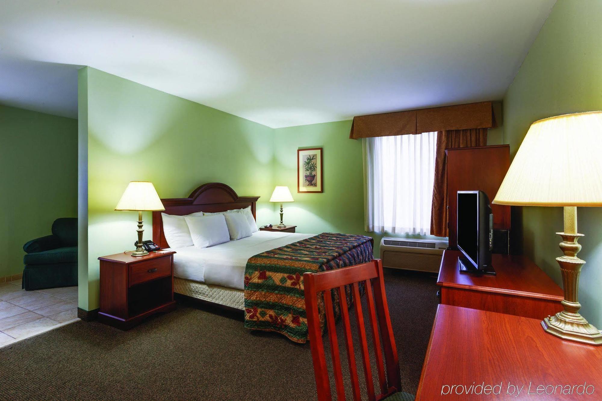La Quinta Inn By Wyndham Radford Ngoại thất bức ảnh